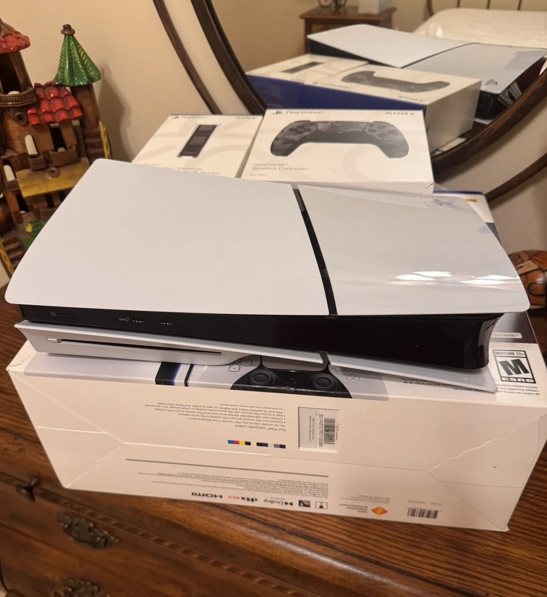 Sony Play Station 5 Slim Disc Edition 1TB - MW III Bundle + add CONTROLLER & CS & FIFA 2025 Spider-Man 2 CD Purchased December 12, 2025 The invoice is included